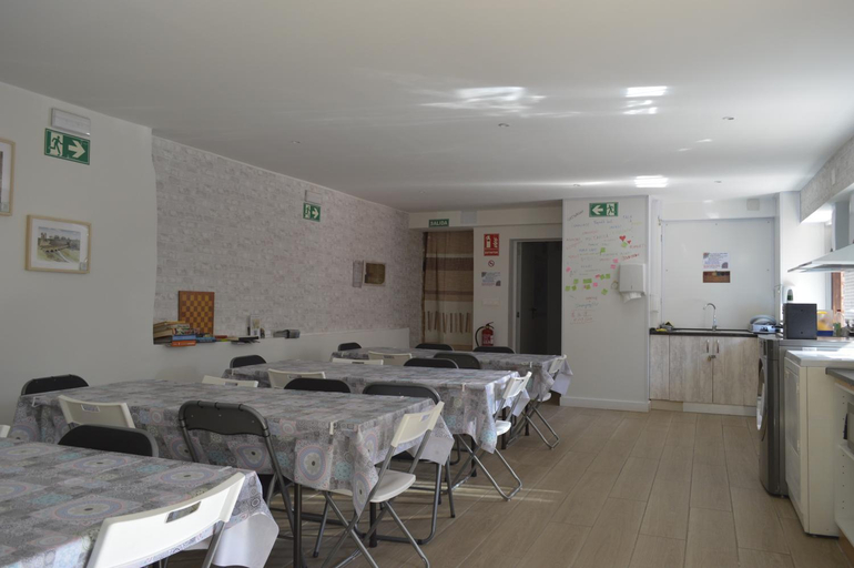 Others 4, Albergue Gares, Navarra
