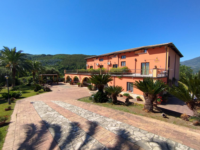2, Agriturismo solare, Salerno