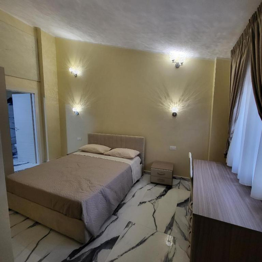 Others 4, Residenza San Francesco, Vibo Valentia