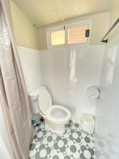 Bathroom 2, Chomklong Experience, Pak Chong