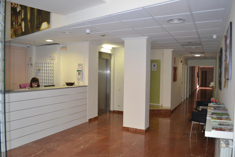 Others 5, Residencia Universitaria Tagaste, Barcelona
