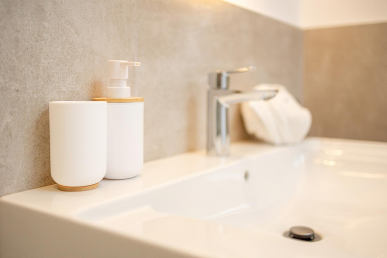 Bathroom 2, Calm Beach Apartments, Las Palmas