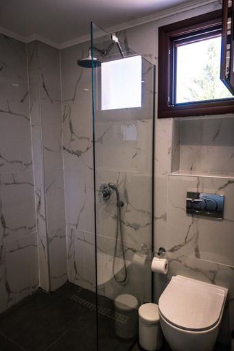 Bathroom 3, Hill Sun Luxury Suites, Central Macedonia