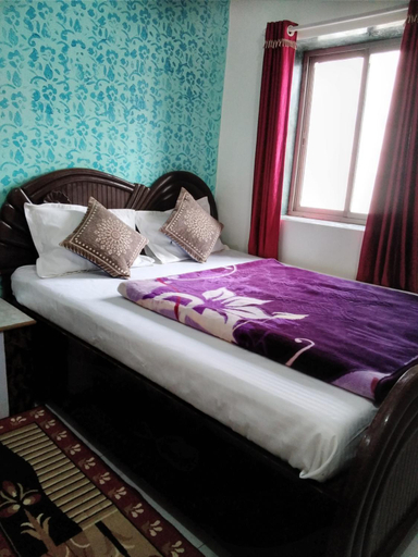Bedroom 2, Om Datta Krupa Niwas, Satara