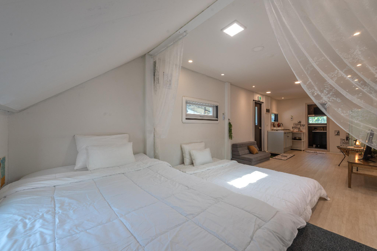 Bedroom 2, Gapyeong BD7S Glamping&caravan, Gapyeong