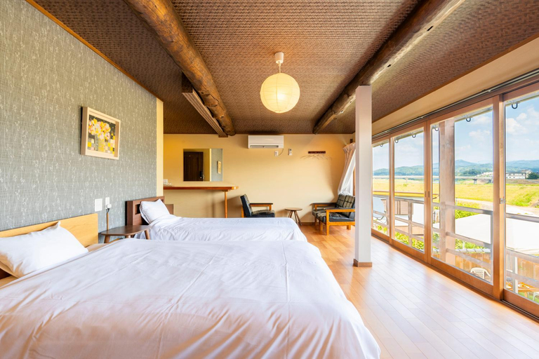 Bedroom 2, Satsuki (60min to koya, KIX), Gojō
