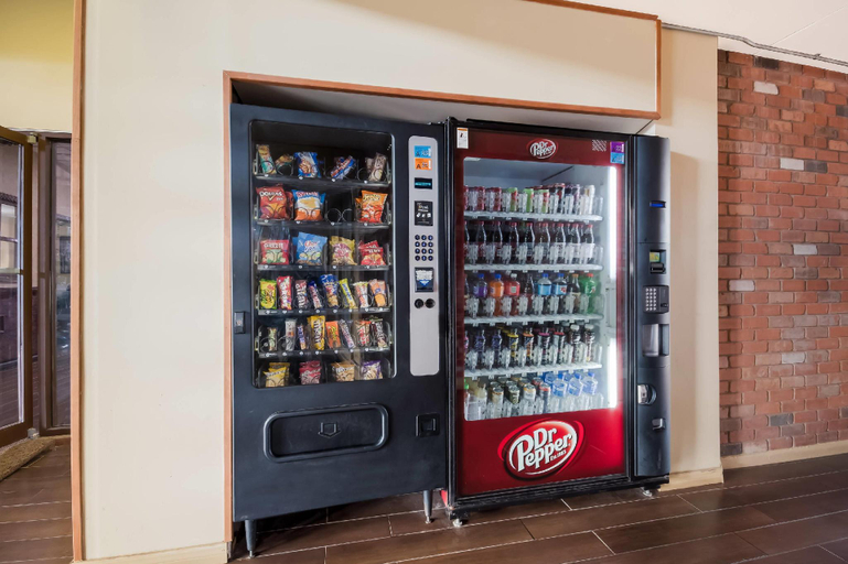 Food & Drinks 5, Quality Inn Chickasha, Grady