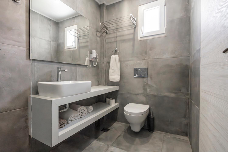 Bathroom 3, Avra Beach, Crete