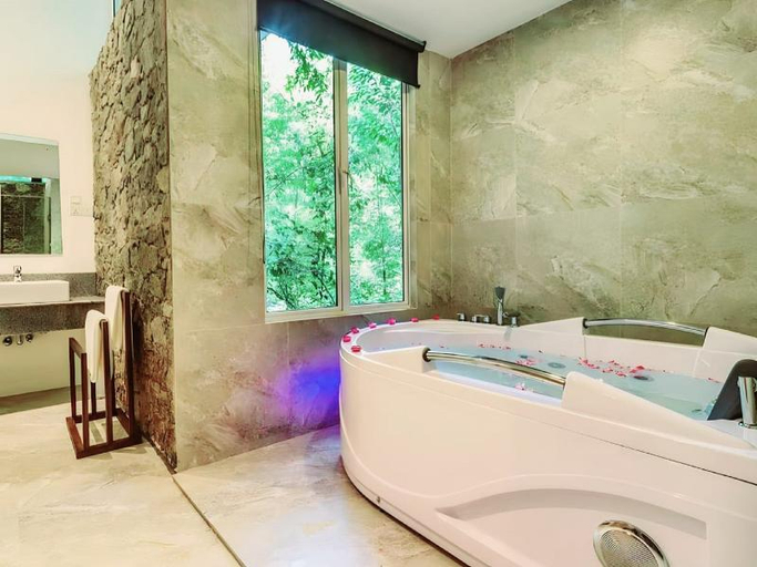 Bathroom, Palmstone Retreat, Wattala
