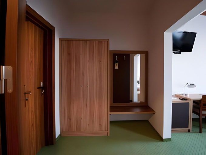 Bedroom, Tawerna Kaper, Iława