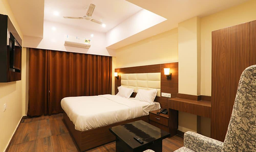 Bedroom 2, Hotel skyline, Lucknow
