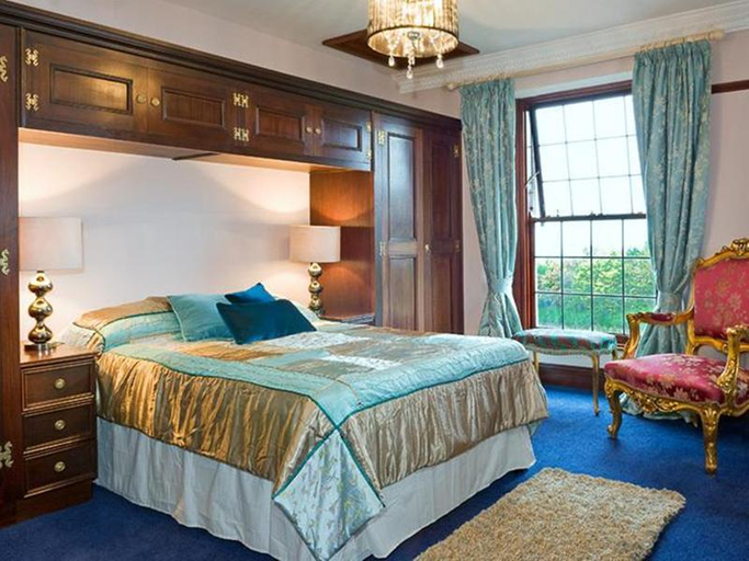 Bedroom 2, Redhill House Boutique Hotel, North Somerset