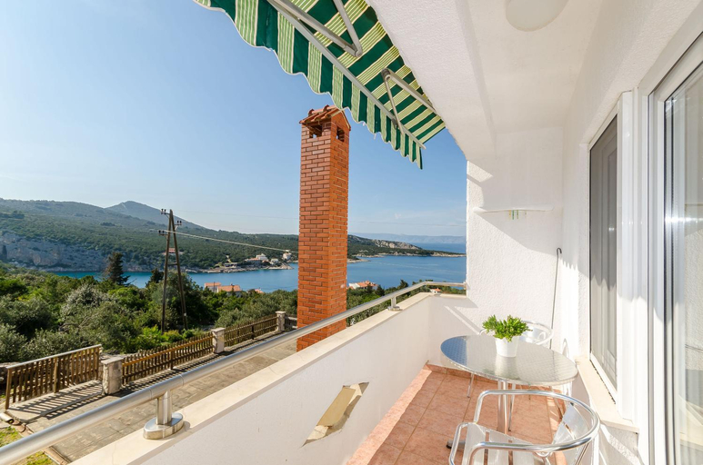Balcony/terrace 2, Apartments Mrvelj, Jelsa