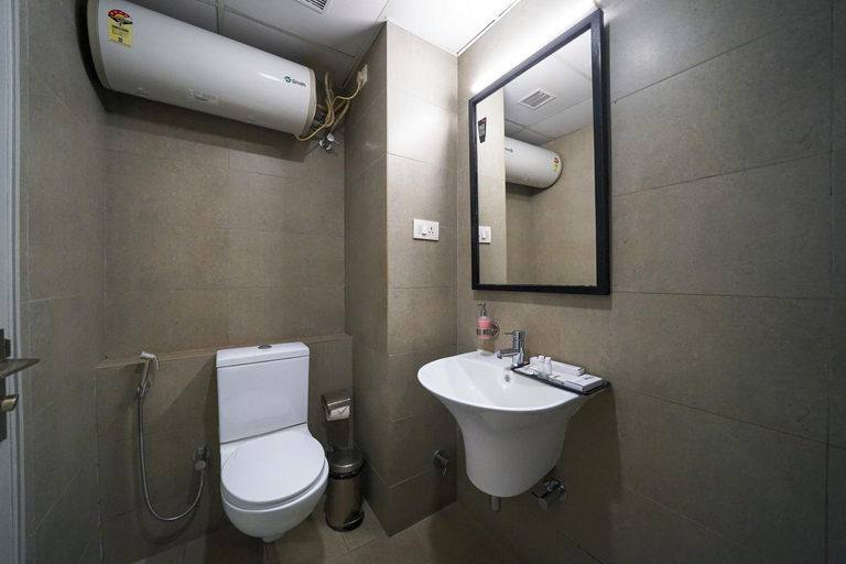 Bathroom 4, Olive Hotel Indiranagar by Embassy Group, Bangalore