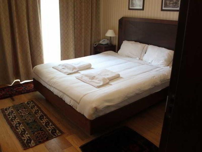 Bedroom 4, Bucoleon by Cheers, Fatih