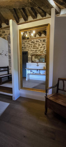 Others 5, Chateau de Longevergne, Cantal