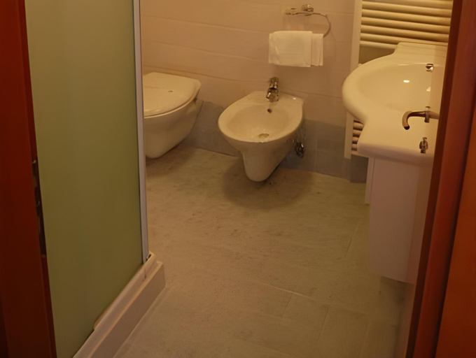 Bathroom, Hotel Belie, Padua