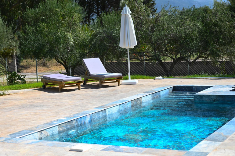 Sport & Beauty 5, paris villas, West Greece