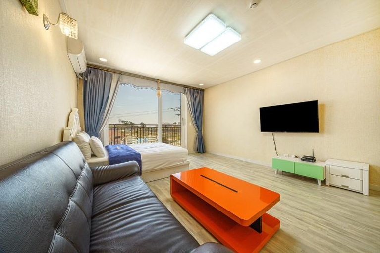 Others 4, Buan Mohang Crystal Pension, Buan