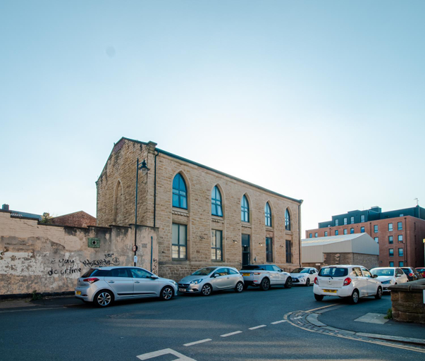 Exterior & Views