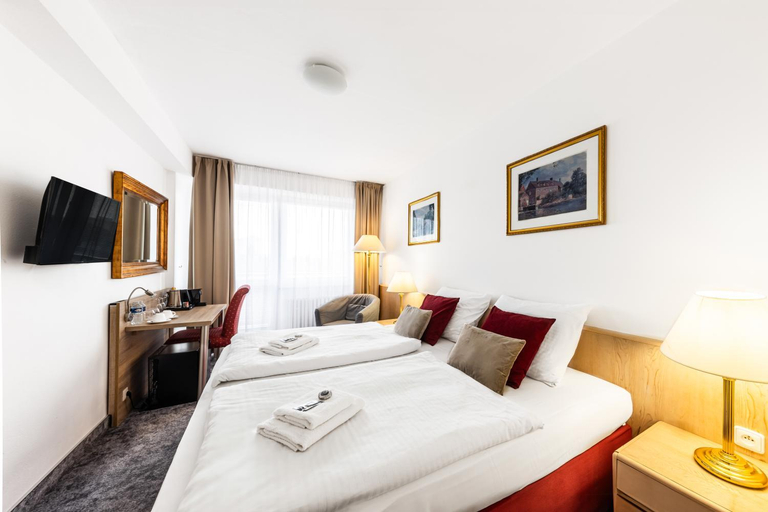 Bedroom 3, OAZA hotel, Praha 4