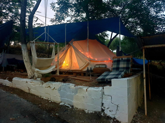 Others 4, Mandaron / private tent for two persons, Epirus
