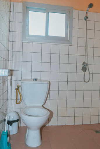 Bathroom 3, Vicky Appartements Palmengarten Douala Makepe Belavie, Wouri
