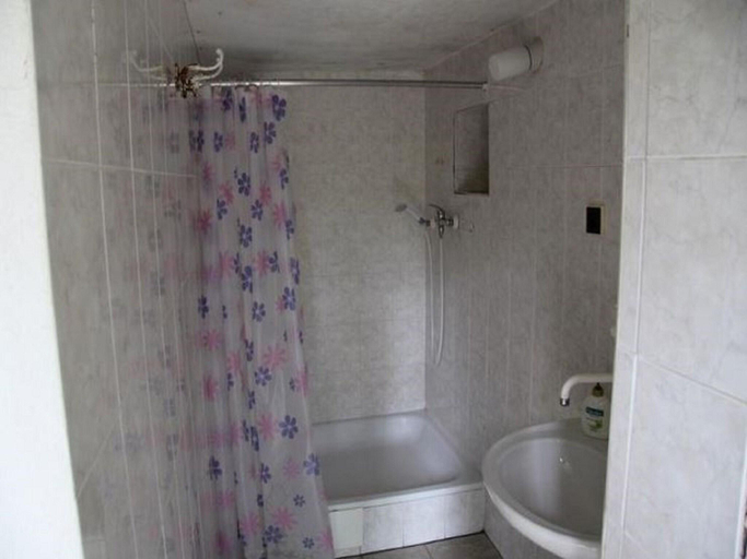 Bathroom, Tranquil North Bohemia Getaway, Jičín