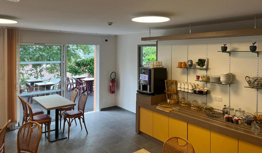Food & Drinks 3, Brit Hotel Essentiel Millau, Aveyron