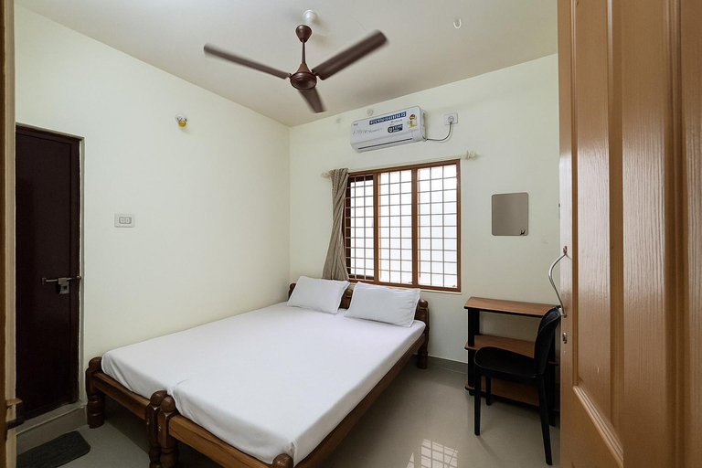 Bedroom 2, Golden Beach Home Stay, Alappuzha
