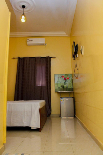 Bathroom, Mbin Songho Ndiaganiao, Mbour