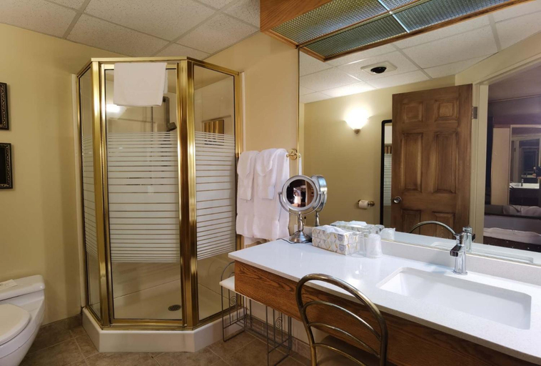 Bathroom 4, Motel Grand-Pré, Bonaventure