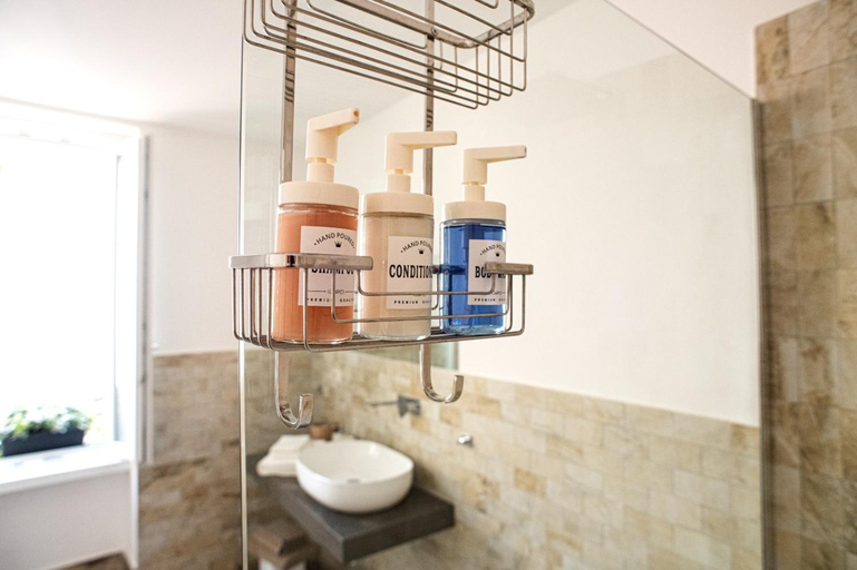 Others 4, d'AntoMa - Guest House, Rome