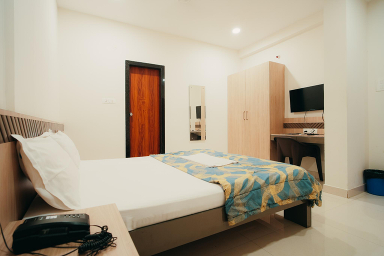 Bedroom 2, Embassy Suites, Hyderabad
