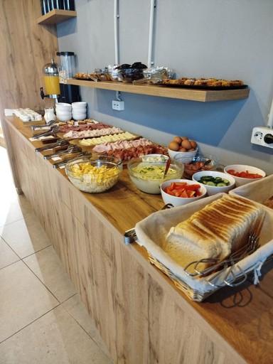 Food & Drinks 5, MT Suites ApartHotel, Budapesti