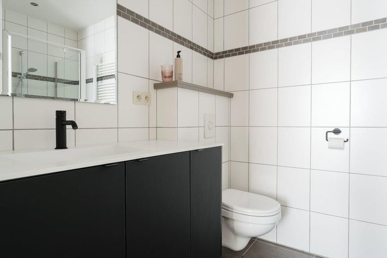 Bathroom 3, B&B De Floreffe, Limburg