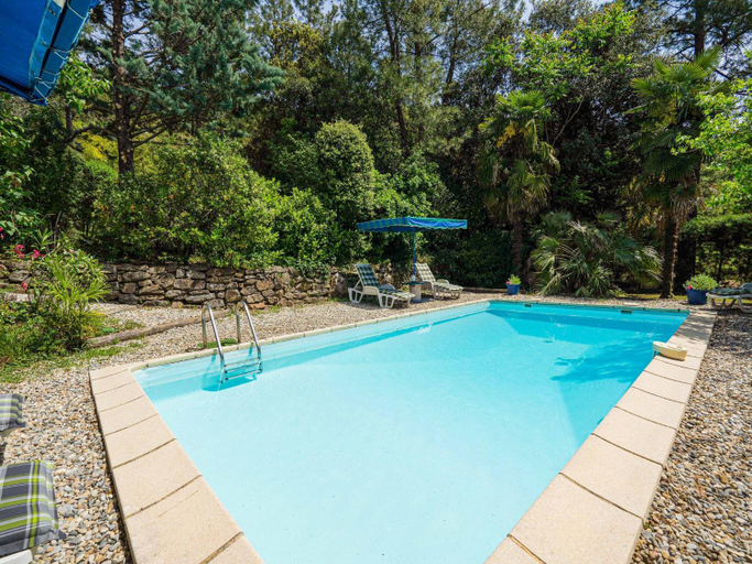 Sport & Beauty 5, Peaceful Poolside Retreat, Ardèche