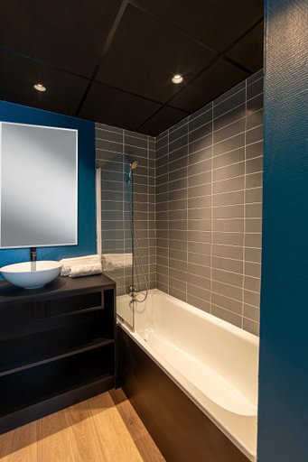 Bathroom 5, Cowool Toulouse, Haute-Garonne