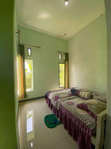 Bedroom 2, Villa Pring Lima, Malang