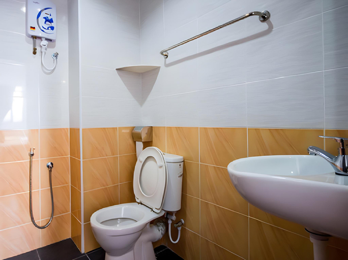Bathroom, Georgetown Times Inn Hotel, Penang Island