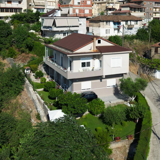 Others 3, Ilvi Guesthouse, Gjirokastrës