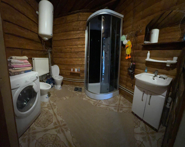 Bathroom, Лісова пісня, Verkhovyns'kyi