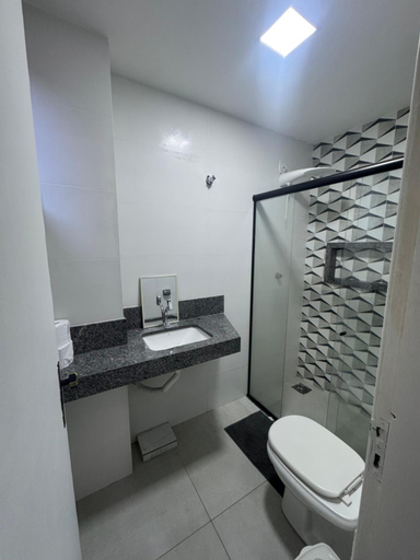 Bathroom 4, Pousada 10 de maio, Itaperuna