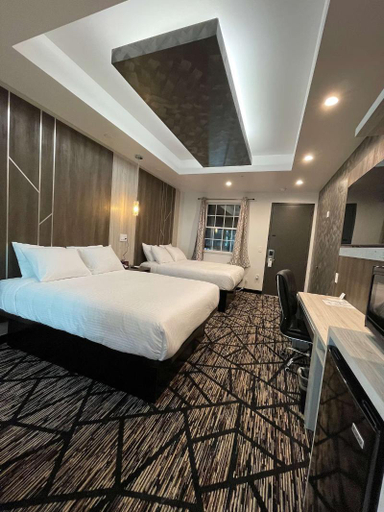 Bedroom 3, Comfeeni Inn and Suites, Houston