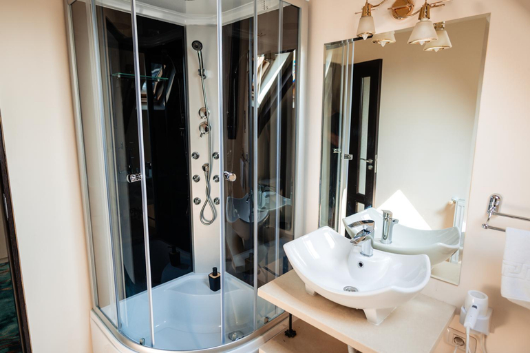 Bathroom 3, Green Garden Resort, Odobesti
