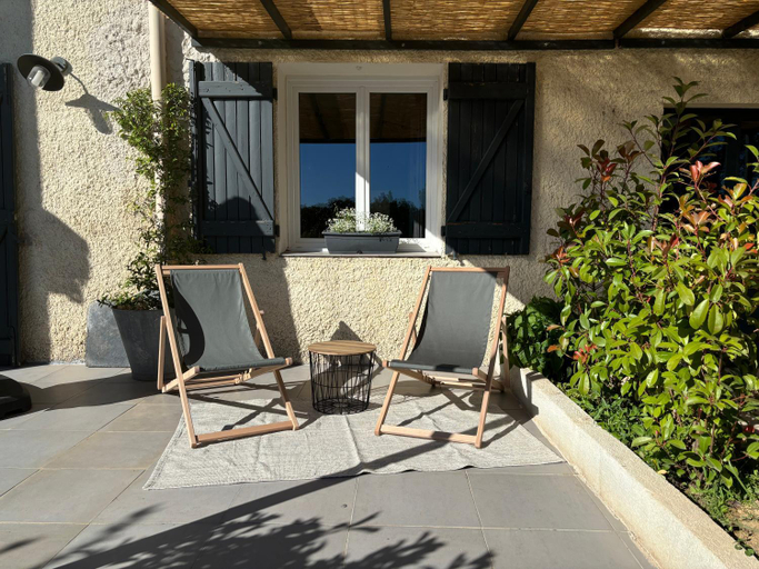 Others 5, La Maison Perchee, Bouches-du-Rhône