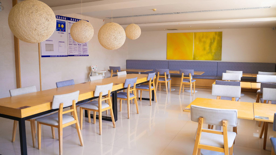 Food & Drinks 4, BF Express Hotel (Daqing Tieren Square), Daqing