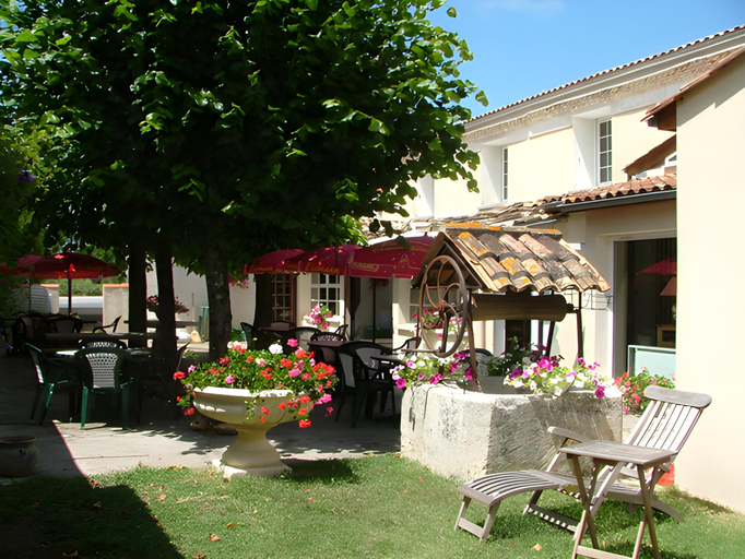Others 4, Hotel Le Relais de Touvent, Charente-Maritime