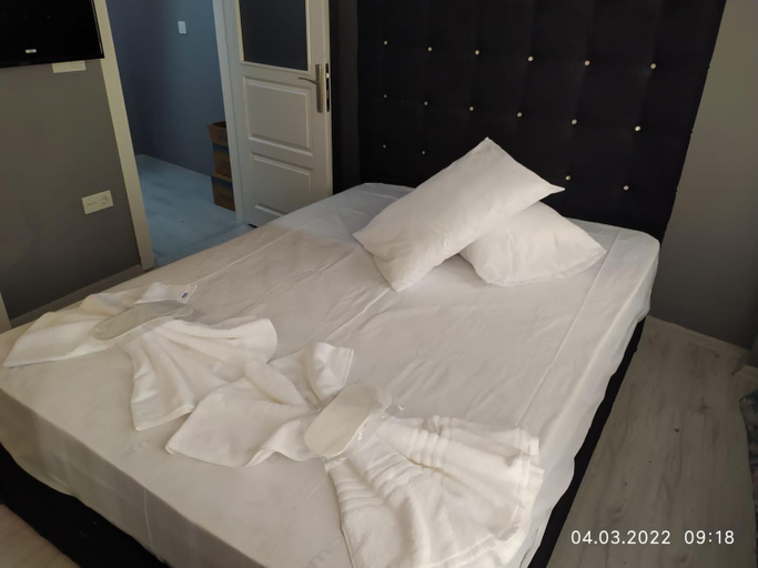Bedroom 3, Eyup Kral Small Suit, Eyüp