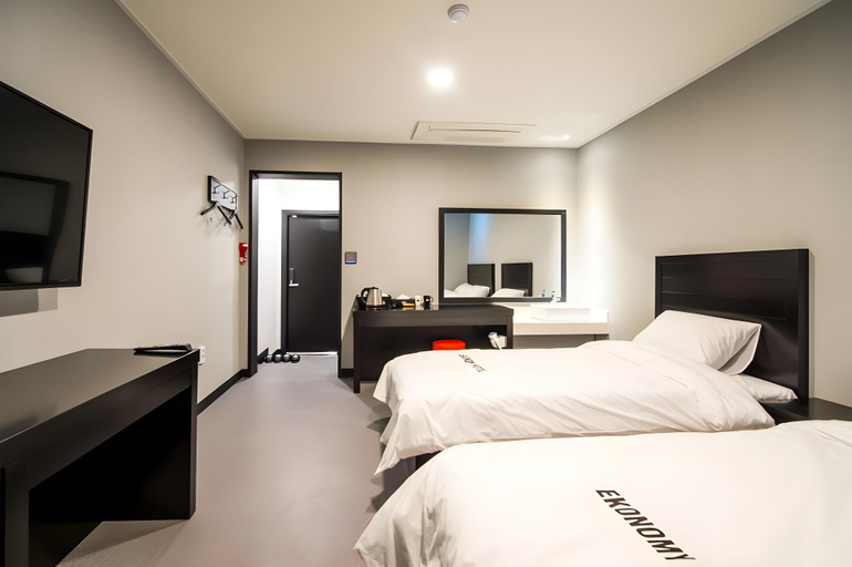 Bedroom 4, Persimmon Hotel Jeongseon, Jeongseon